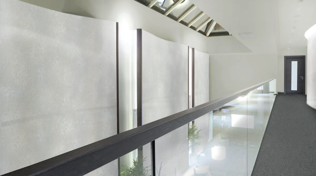Venetian Stucco — Pearl Effect applied finish